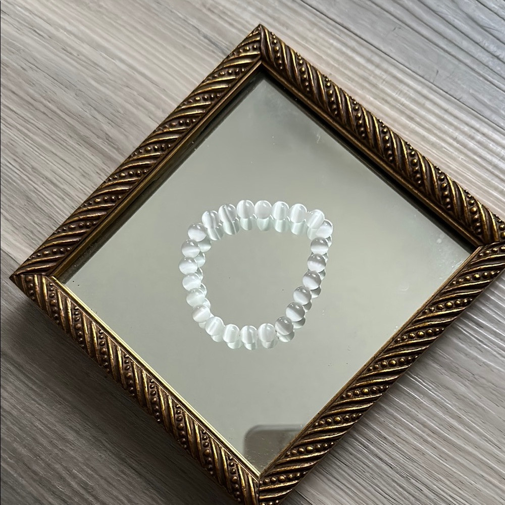 Free ✨ Cats Eye Quartz White Beaded Bracelet